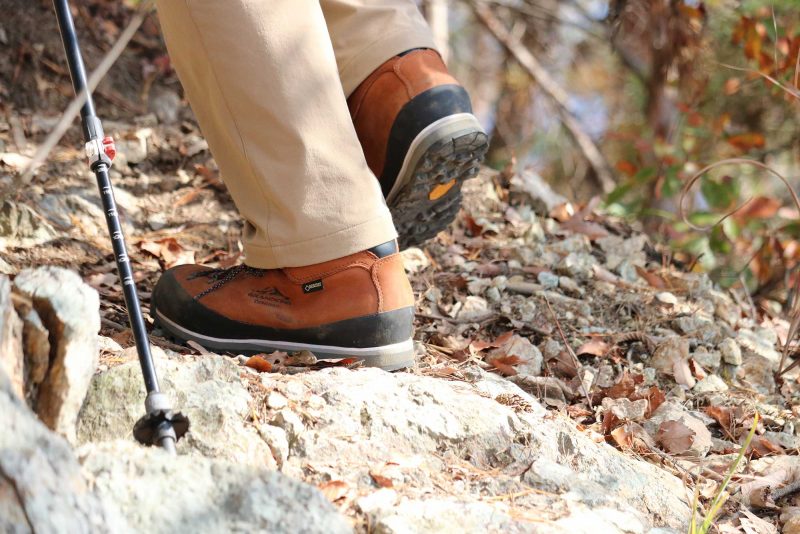 高機能シューズで快適登山！山でのパフォーマンスを最大限に